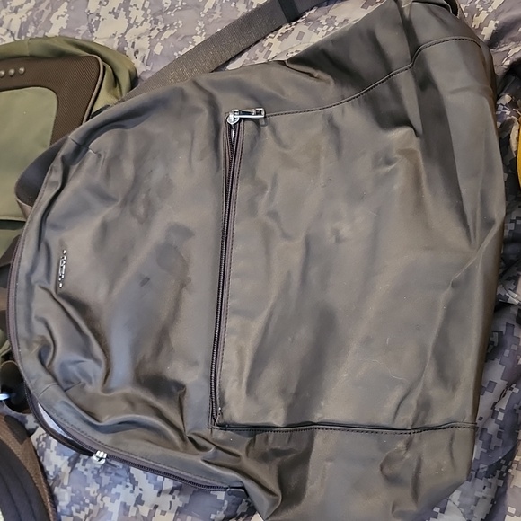 Tumi - Picture 2 of 4